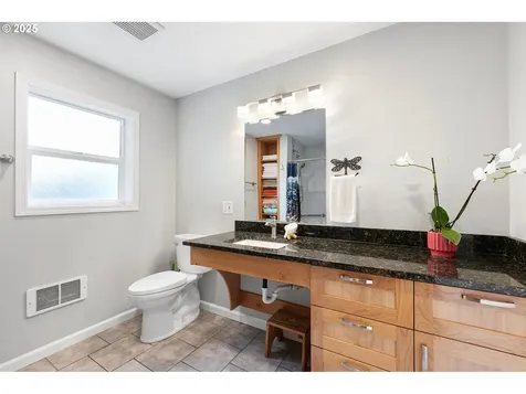 905 Hughes Street Eugene OR 97402