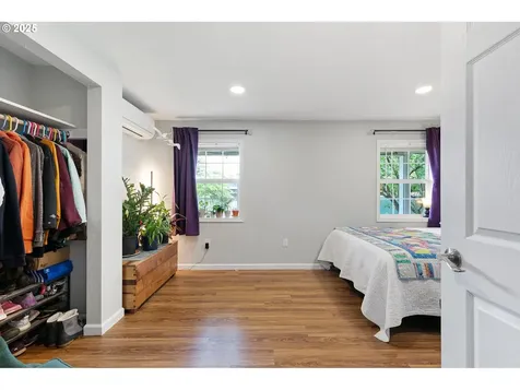 905 Hughes Street Eugene OR 97402