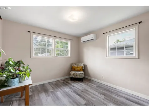 905 Hughes Street Eugene OR 97402