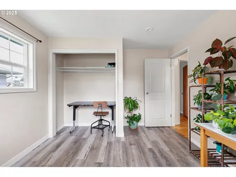 905 Hughes Street Eugene OR 97402