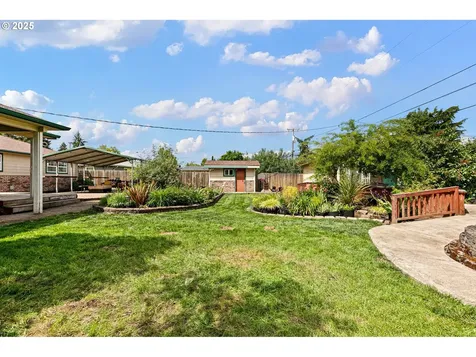 905 Hughes Street Eugene OR 97402