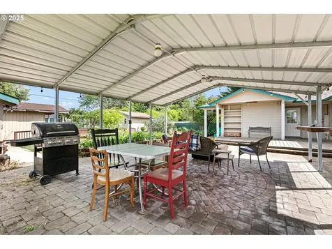 905 Hughes Street Eugene OR 97402