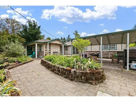 905 Hughes Street Eugene OR 97402