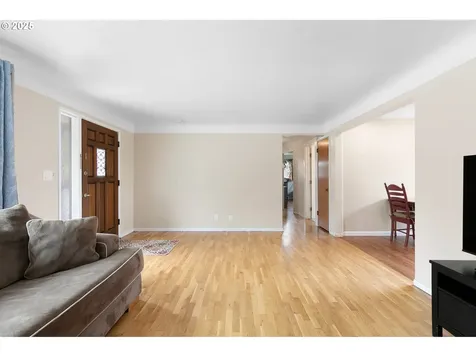 905 Hughes Street Eugene OR 97402