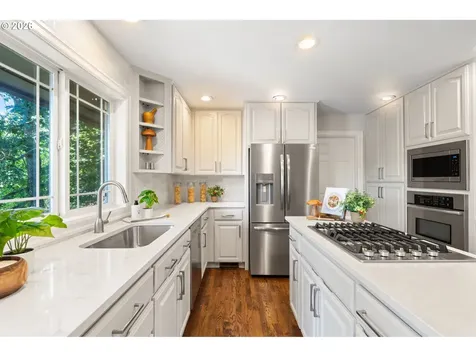 12565 NW Welsh Drive Portland OR 97229