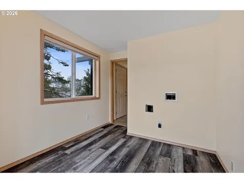 2660 SW Anchor Avenue Lincoln City OR 97367