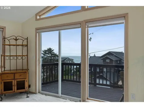 2660 SW Anchor Avenue Lincoln City OR 97367