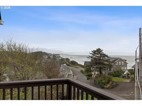 2660 SW Anchor Avenue Lincoln City OR 97367