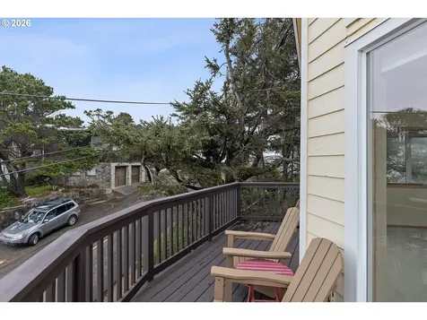 2660 SW Anchor Avenue Lincoln City OR 97367