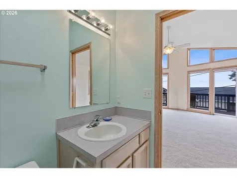 2660 SW Anchor Avenue Lincoln City OR 97367