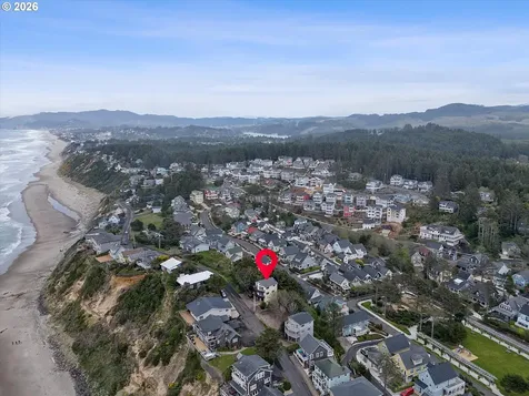 2660 SW Anchor Avenue Lincoln City OR 97367