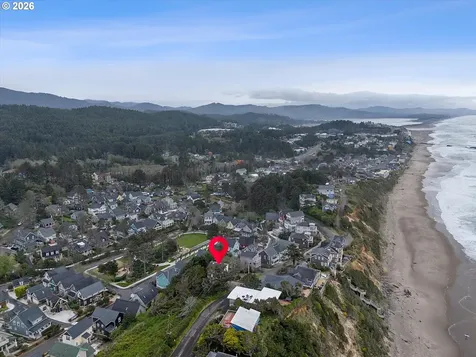 2660 SW Anchor Avenue Lincoln City OR 97367