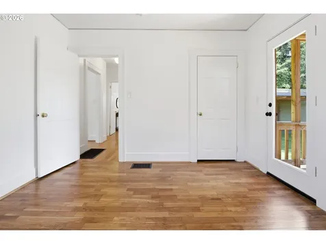 642 NE Holland Street Portland OR 97211