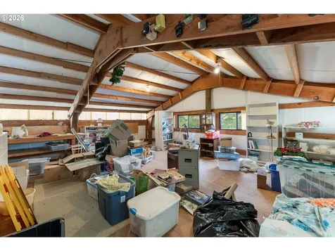 864 Larkspur Lane Oakland OR 97462