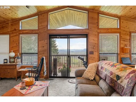 864 Larkspur Lane Oakland OR 97462