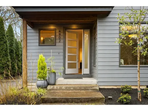 4902 SE Ogden Street Portland OR 97206