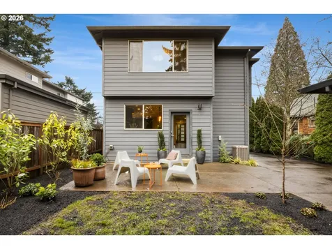 4902 SE Ogden Street Portland OR 97206