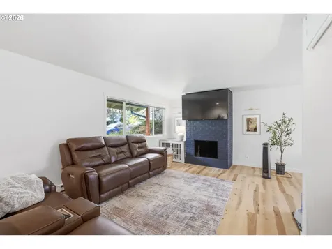 239 NE Azalea Drive Adair Village OR 97330