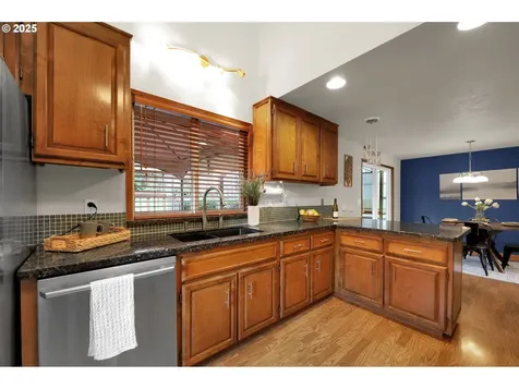 3426 Breezewood Avenue Eugene OR 97405