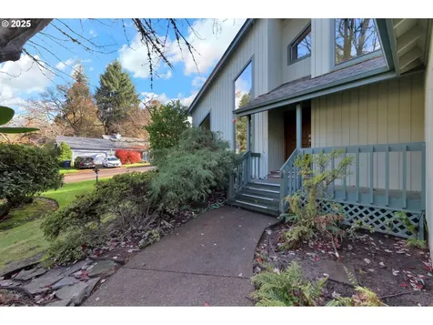 3426 Breezewood Avenue Eugene OR 97405