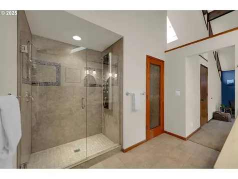 3426 Breezewood Avenue Eugene OR 97405