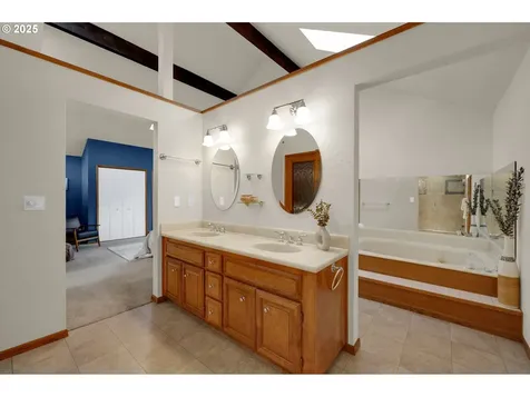 3426 Breezewood Avenue Eugene OR 97405