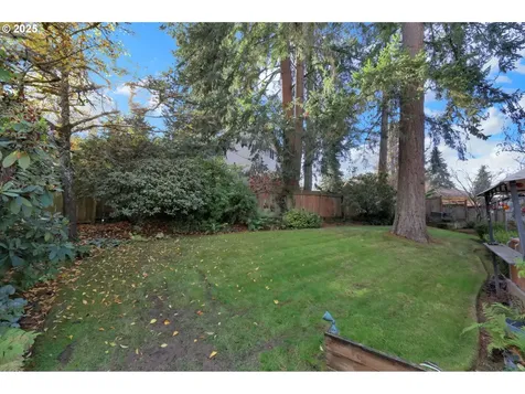 3426 Breezewood Avenue Eugene OR 97405