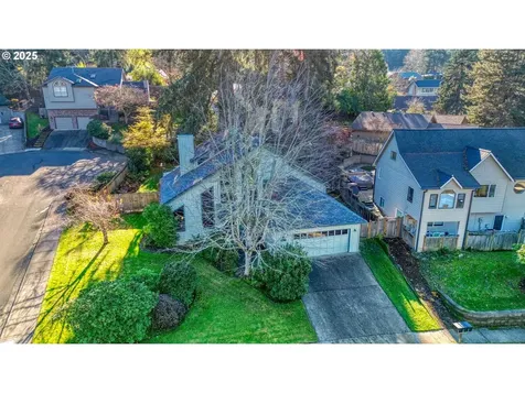 3426 Breezewood Avenue Eugene OR 97405