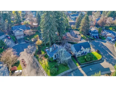 3426 Breezewood Avenue Eugene OR 97405