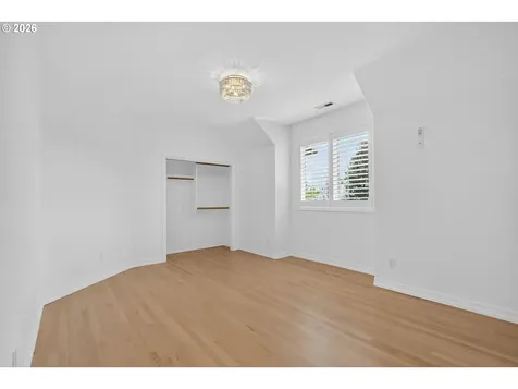9149 NW Mckenna Drive Portland OR 97229
