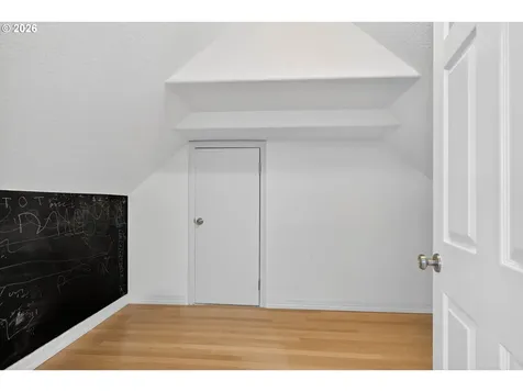 9149 NW Mckenna Drive Portland OR 97229