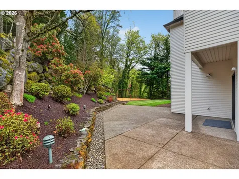 9149 NW Mckenna Drive Portland OR 97229