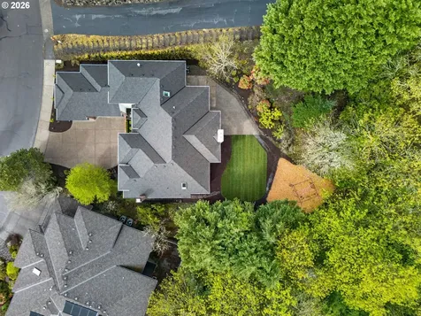 9149 NW Mckenna Drive Portland OR 97229
