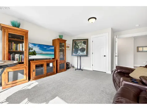 19584 Central Point Road Oregon City OR 97045