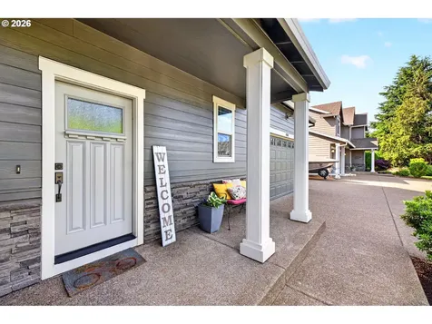 19584 Central Point Road Oregon City OR 97045