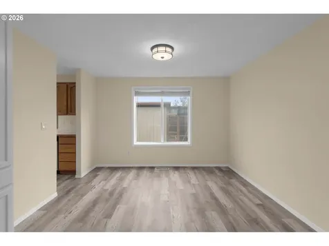 806 SE 73rd Avenue Hillsboro OR 97123