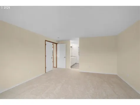 806 SE 73rd Avenue Hillsboro OR 97123