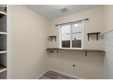 806 SE 73rd Avenue Hillsboro OR 97123