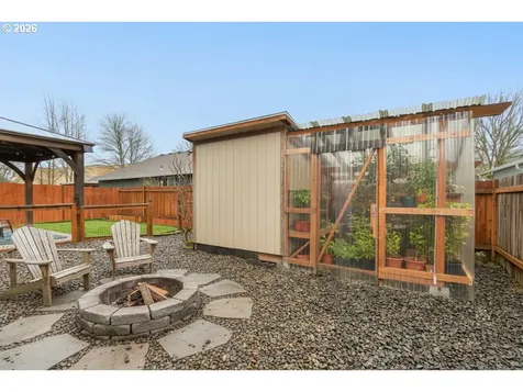 806 SE 73rd Avenue Hillsboro OR 97123
