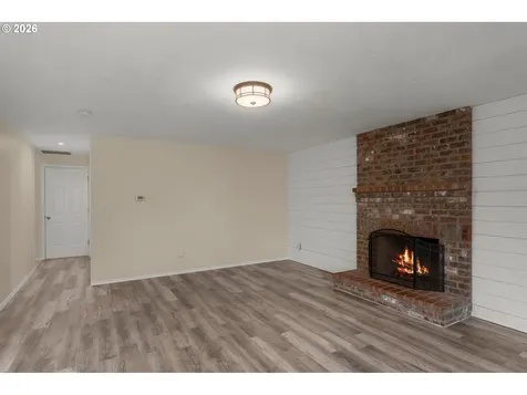 806 SE 73rd Avenue Hillsboro OR 97123