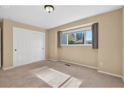 4695 SW Flower Place Portland OR 97221