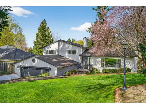 4695 SW Flower Place Portland OR 97221