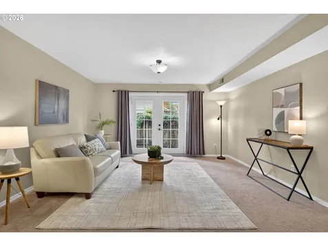 4695 SW Flower Place Portland OR 97221