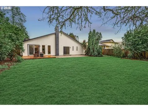 3943 NE Azalea Street Hillsboro OR 97124