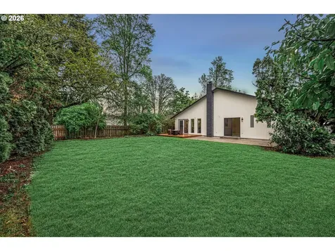 3943 NE Azalea Street Hillsboro OR 97124