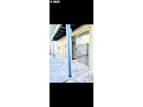 587 W Berdine Street Roseburg OR 97471