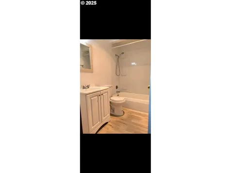 587 W Berdine Street Roseburg OR 97471