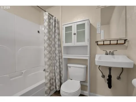 650 Tangent Street Lebanon OR 97355