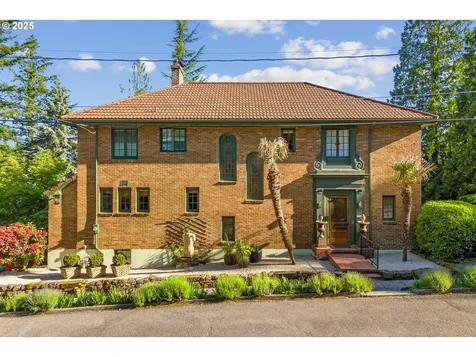 2844 SW Hillsboro Street Portland OR 97239