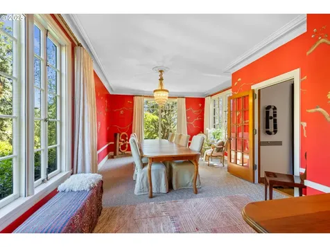 2844 SW Hillsboro Street Portland OR 97239
